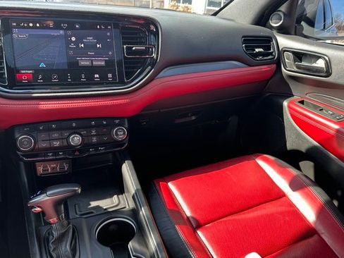 Used 2022 Dodge Durango R/T w/ Blacktop Package AWD/4WD image 16