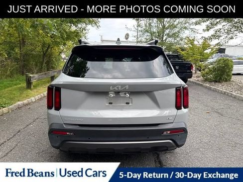 Used 2023 Kia Sorento S AWD/4WD image 11