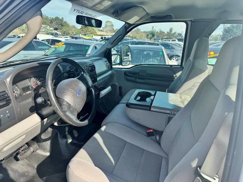Used 2006 Ford F250 XL image 9