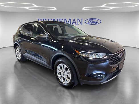 Certified 2025 Ford Escape Active AWD/4WD image 3