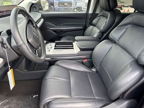 New 2026 Lincoln Navigator L Reserve AWD/4WD image 23