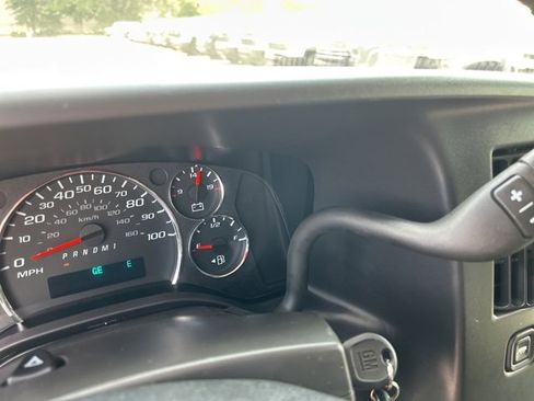 New 2025 Chevrolet Express 2500 image 23