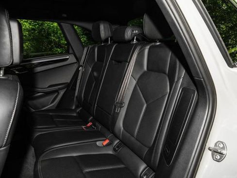 Used 2021 Porsche Macan S AWD/4WD image 52