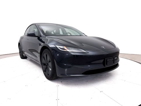 Used 2024 Tesla Model 3 Standard Range RWD image 11