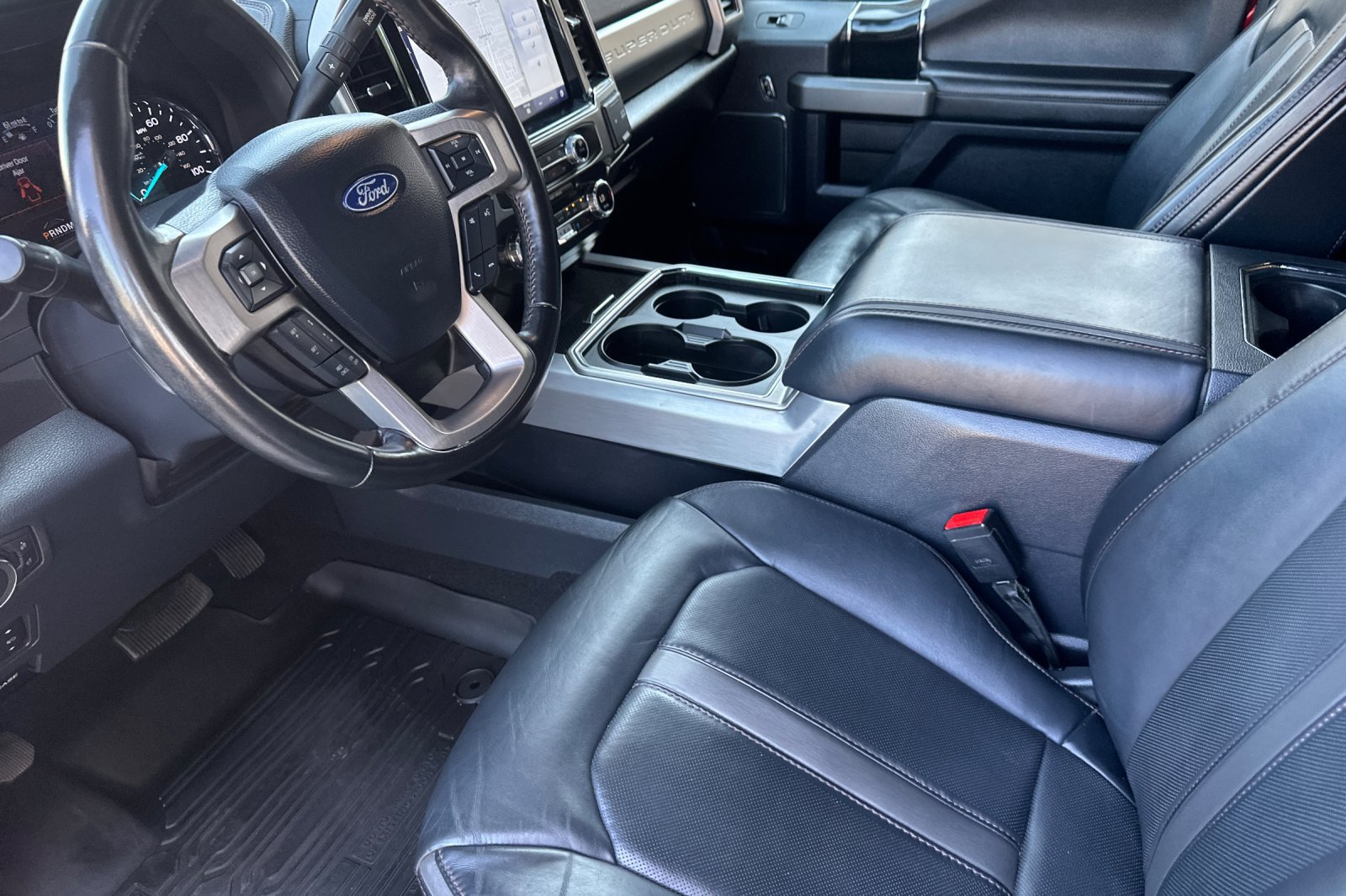 Used 2022 Ford F450 Platinum w/ FX4 Off-Road Package AWD/4WD image 10