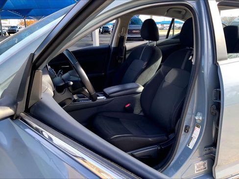 Used 2024 Nissan Sentra SV w/ All-Weather Package image 7