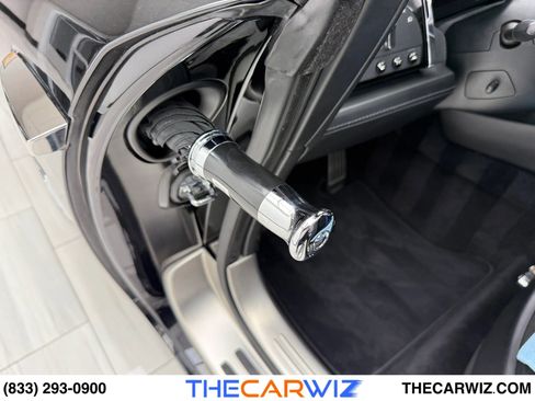 Used 2019 Rolls-Royce Dawn image 31