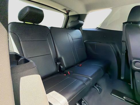 Used 2019 Chevrolet Traverse Premier image 30