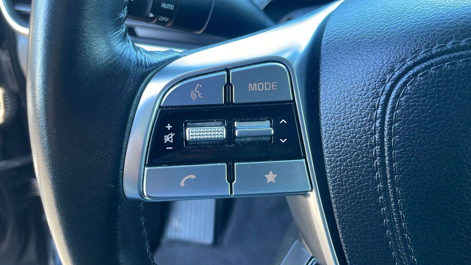 Used 2025 Kia Telluride S AWD/4WD image 24