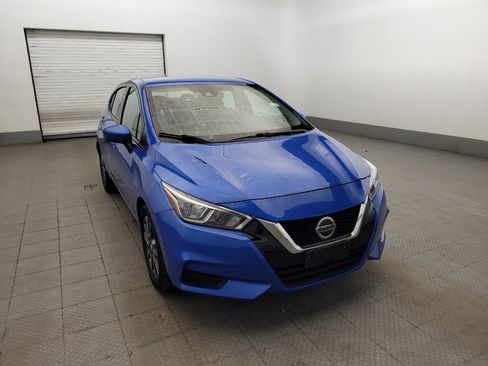 Used 2022 Nissan Versa SV FWD image 14