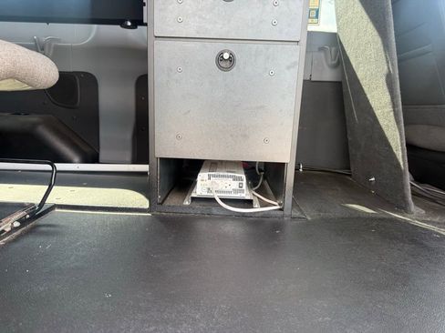 Used 2019 Ford Transit 150 XLT RWD image 57