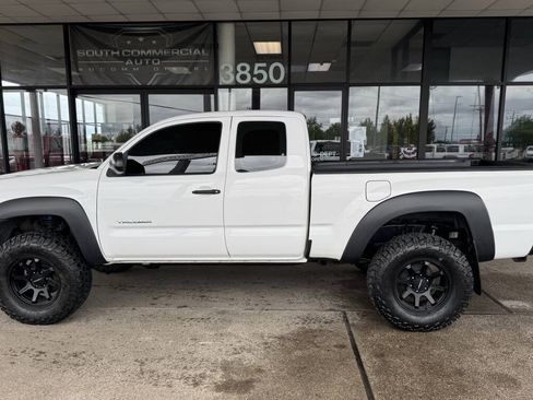 Used 2013 Toyota Tacoma 4x4 Access Cab image 14