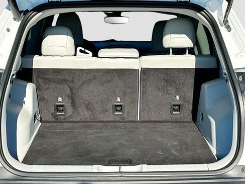 Used 2019 Jeep Cherokee Limited image 25