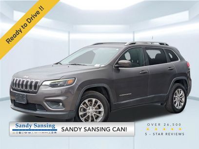 Used 2019 Jeep Cherokee Latitude Plus w/ Comfort/Convenience Group