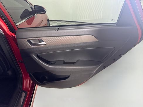 Used 2019 Hyundai Sonata Limited image 28