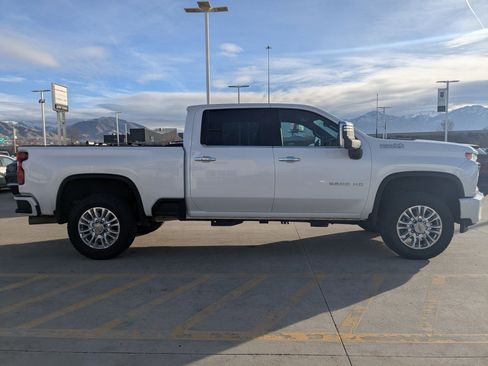 Used 2021 Chevrolet Silverado 2500 High Country w/ Z71 Off-Road Package image 7