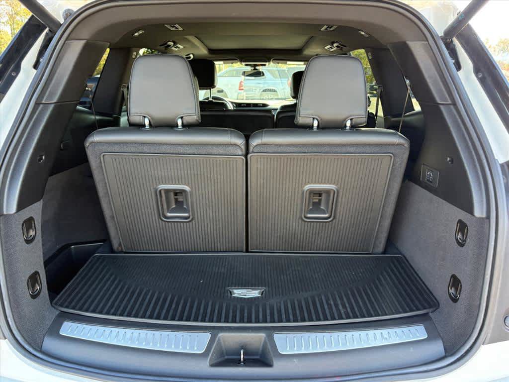 Used 2025 Cadillac XT6 Luxury FWD image 28