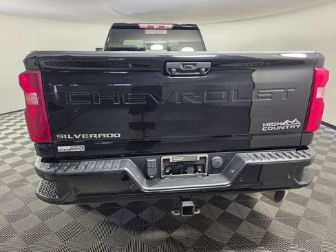 Used 2021 Chevrolet Silverado 3500 High Country AWD/4WD image 4