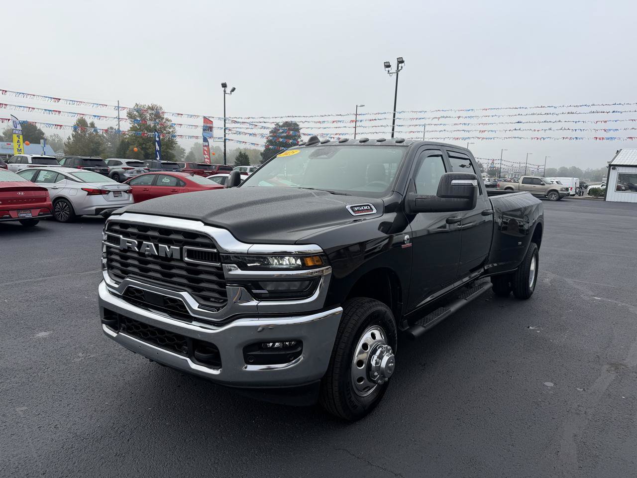 Used 2025 RAM 3500 Tradesman AWD/4WD image 9