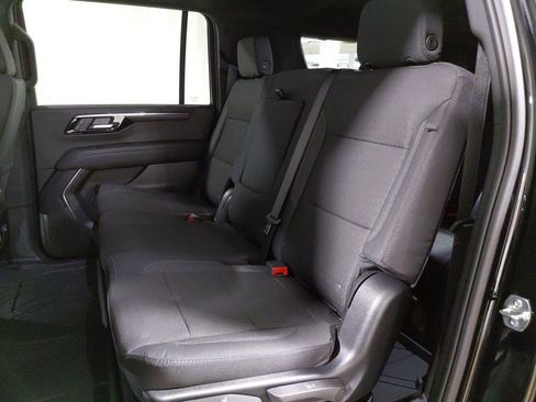 New 2026 Chevrolet Suburban LS w/ LS Custom Edition AWD/4WD image 18