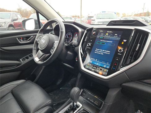 Used 2023 Subaru Ascent Limited image 8