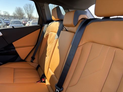 Used 2026 BMW X3 xDrive30 w/ Premium Package image 34