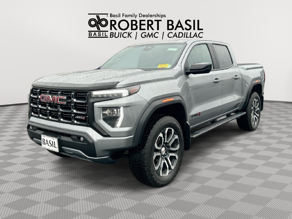 Used 2024 GMC Canyon AT4 w/ AT4 Premium Package AWD/4WD image 1