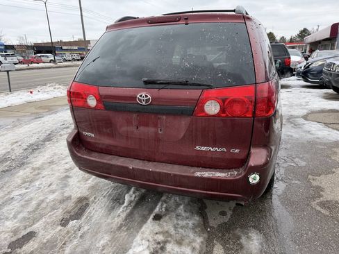 Used 2007 Toyota Sienna CE image 9