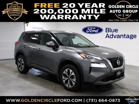 Used 2021 Nissan Rogue SV FWD image 1
