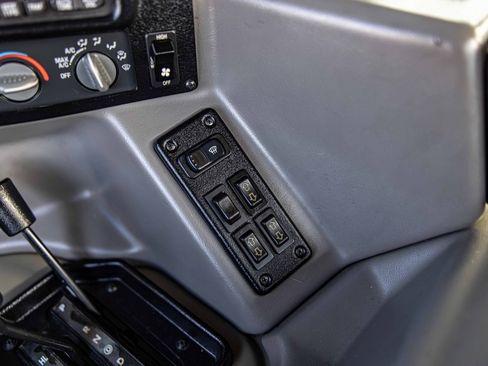 Used 2003 HUMMER H1 Open Top image 23