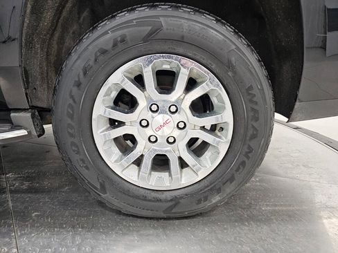 Used 2015 GMC Yukon SLE w/ HD Trailering Package AWD/4WD image 9