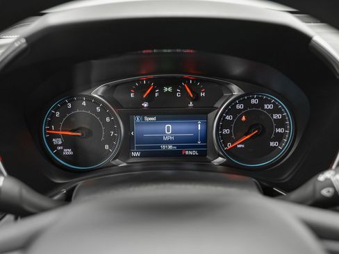 Used 2023 Chevrolet Equinox LS w/ LS Convenience Package image 23