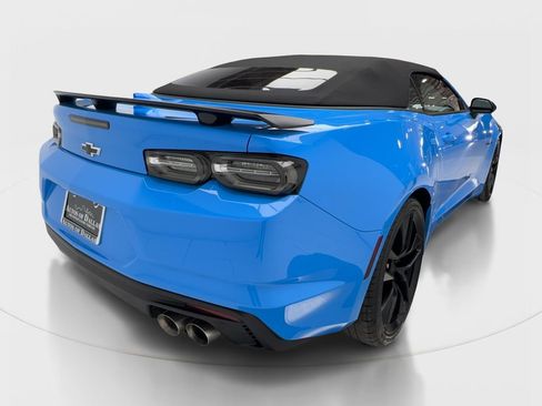 Used 2023 Chevrolet Camaro SS w/ Design Package 1 RWD image 10