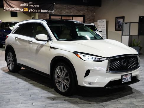 Used 2022 INFINITI QX50 Sensory image 3