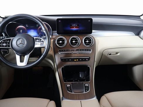 Used 2022 Mercedes-Benz GLC 300 image 8