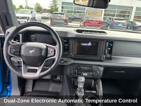 Used 2023 Ford Bronco Big Bend w/ Sasquatch Package AWD/4WD image 14