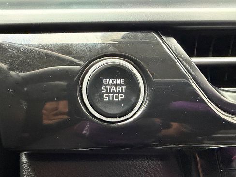 Used 2024 Kia Seltos S image 18