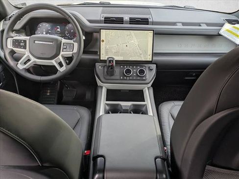 Used 2026 Land Rover Defender 110 X-Dynamic SE AWD/4WD image 16