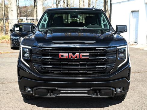 Used 2024 GMC Sierra 1500 Elevation AWD/4WD image 2
