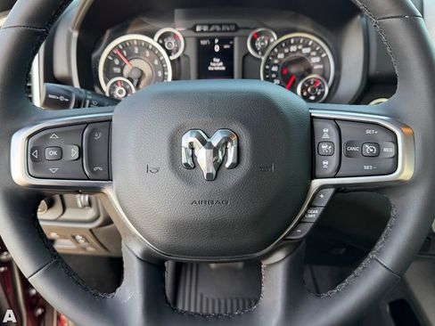 Used 2025 RAM 1500 Big Horn AWD/4WD image 33