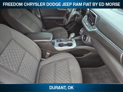 Used 2022 Chevrolet Blazer LT FWD image 9