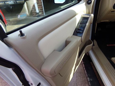 Used 2008 Ford Explorer Sport Trac Limited image 74