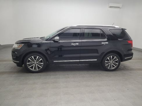 Used 2018 Ford Explorer Platinum AWD/4WD image 2