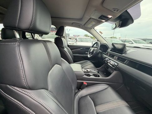 Used 2023 Honda Pilot Touring image 19