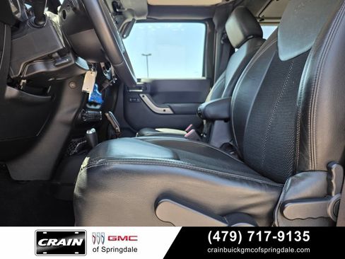 Used 2016 Jeep Wrangler Sahara AWD/4WD image 11