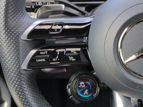 Used 2025 Mercedes-Benz GLC 43 AMG 4MATIC image 26