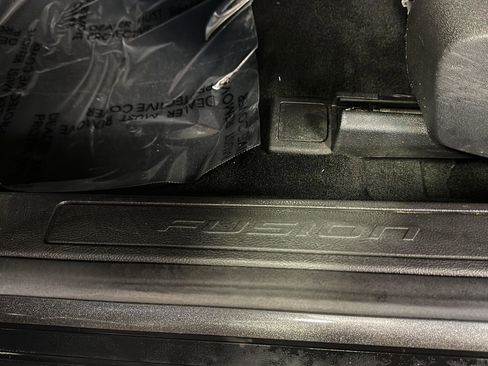 Used 2016 Ford Fusion SE w/ Equipment Group 201A FWD image 12