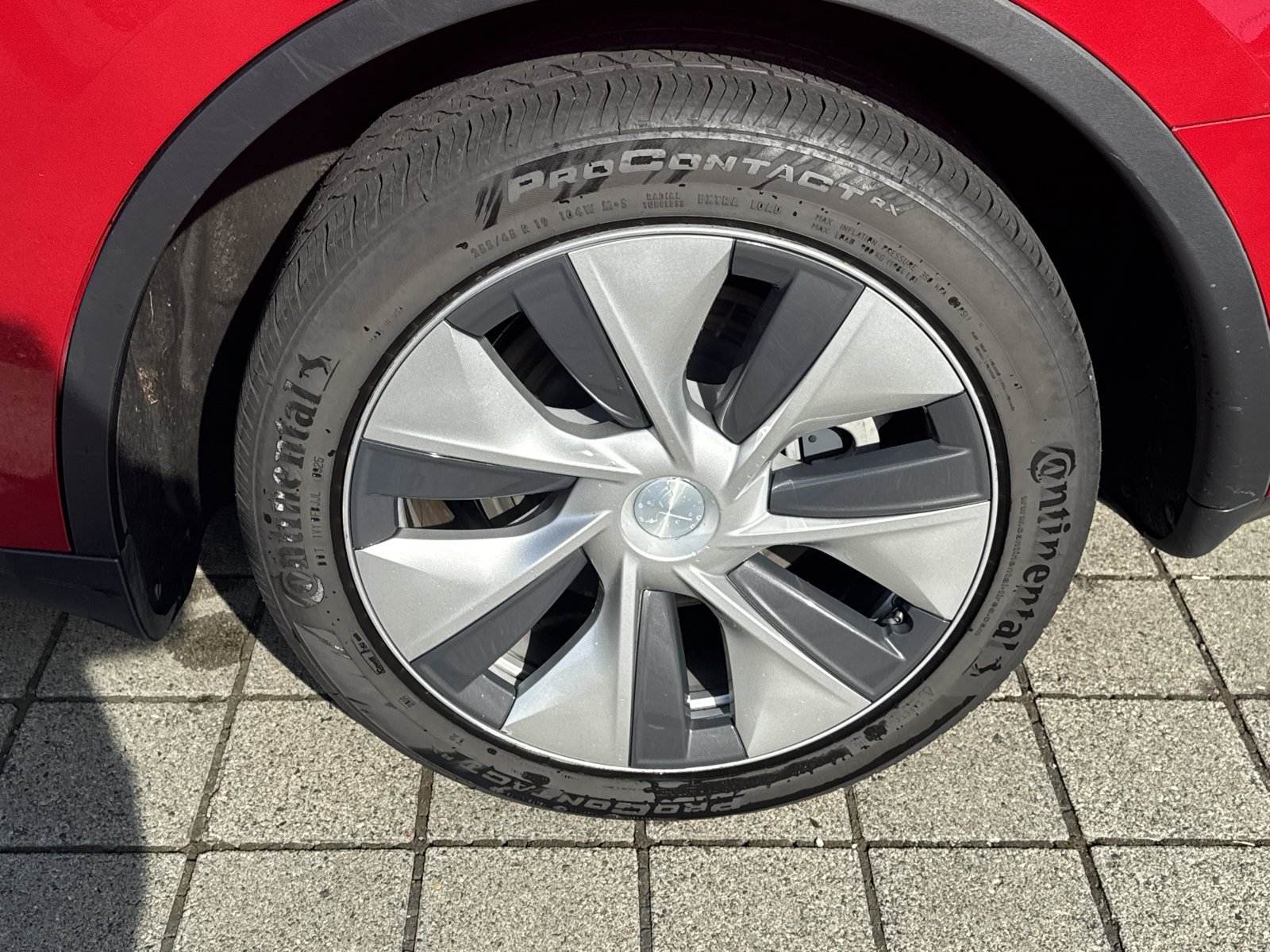 Used 2023 Tesla Model Y Long Range AWD/4WD image 10