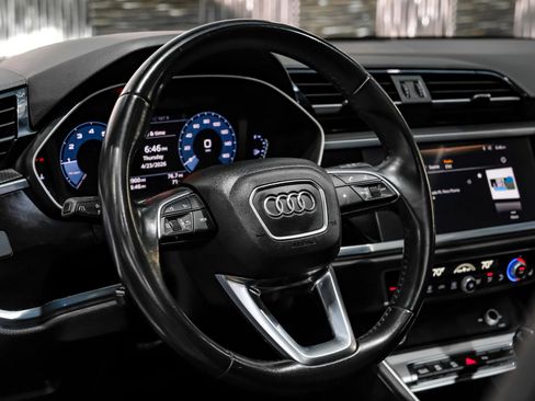 Used 2020 Audi Q3 2.0T Premium w/ Convenience Package AWD/4WD image 12