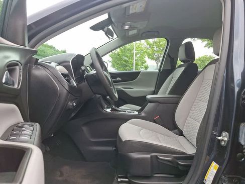 Used 2019 Chevrolet Equinox LS w/ LPO, Floor Liner Package AWD/4WD image 11